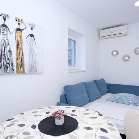 Apartment Smile Solin Exterior photo