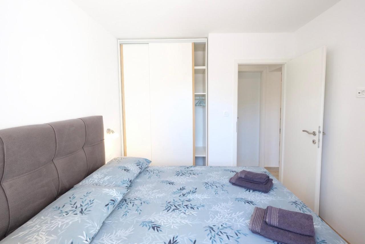 Apartment Smile Solin Exterior photo