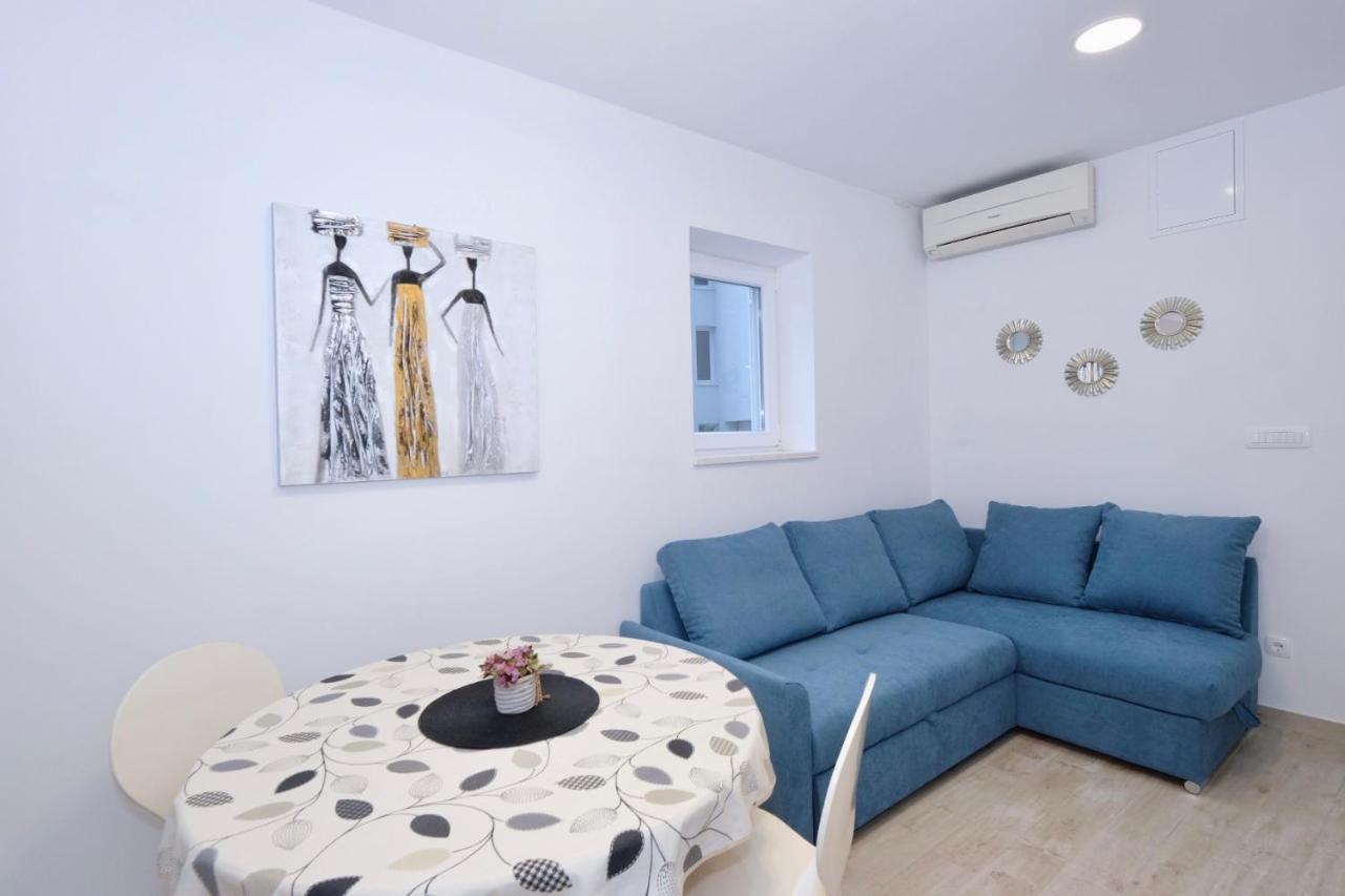 Apartment Smile Solin Exterior photo