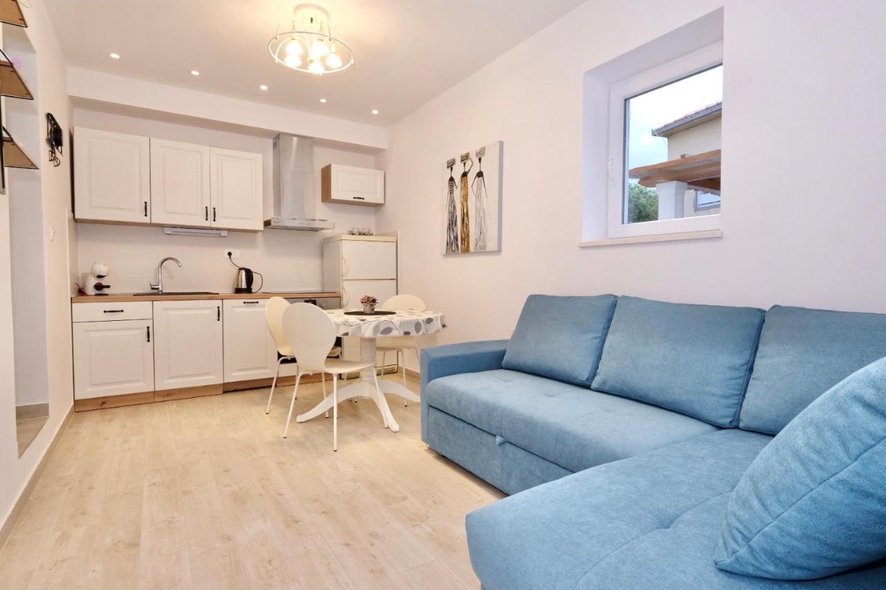 Apartment Smile Solin Exterior photo